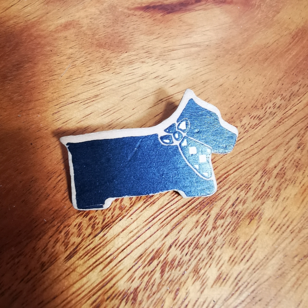 Wooden Scotty Dog Pin Brooch Black with Check Pattern Bandana